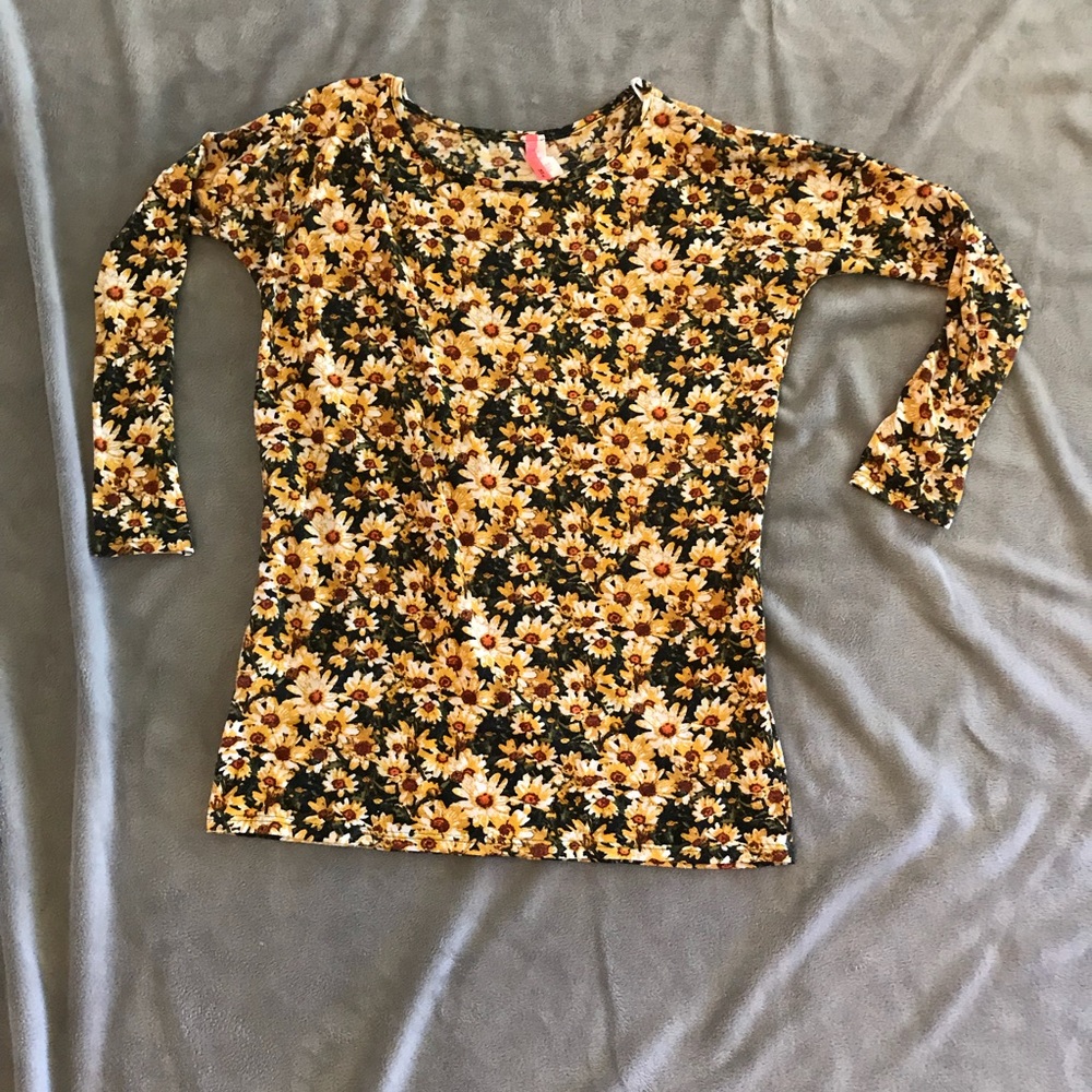 🍁🍁LAST DAY 10/30🍁🍁 Daisy Top